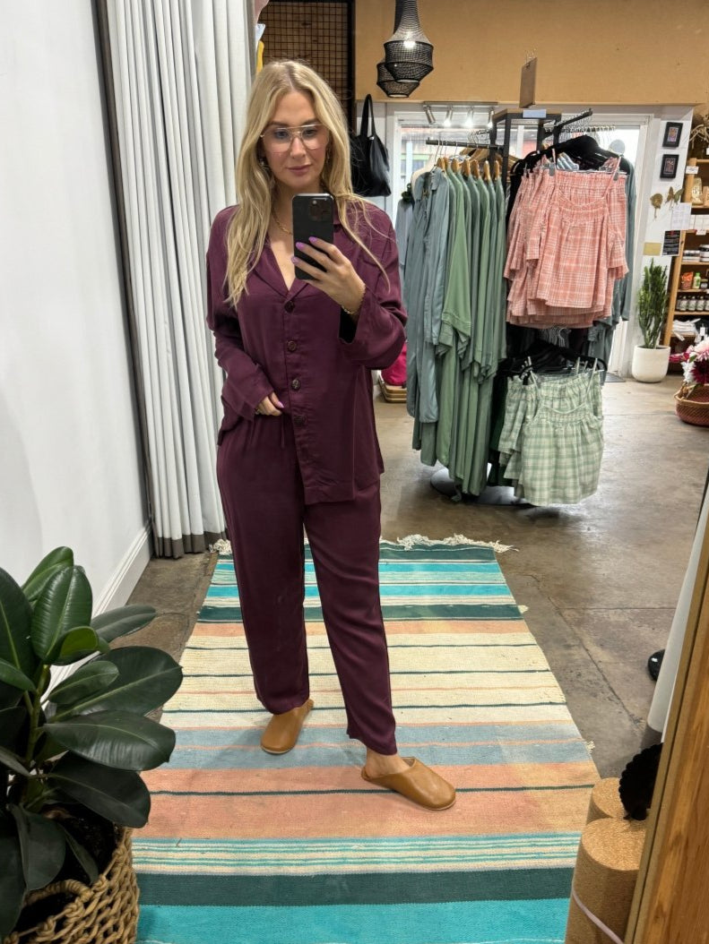 Bamboo Pyjamas: Classic Set in Burgundy-1